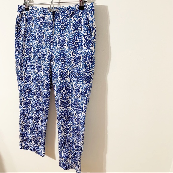 Milly for Designnation Cotton Floral Geometric Paisley Design Cropped Pants 💙🤍 - Picture 3 of 13